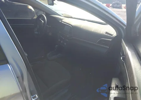 2020 Hyundai Elantra Sel z USA, uszkodzony, nr VIN 5NPD84LF1LH598205